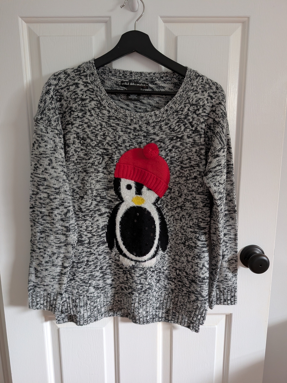 united states sweaters Women's Grey Marled Penguin Sweater Size Small